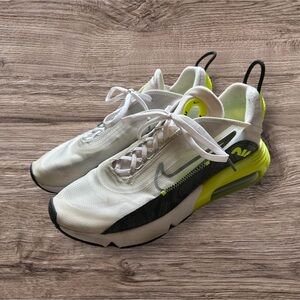 Men’s Nike Air Max 2090 Sneakers in White Volt Size 11.5